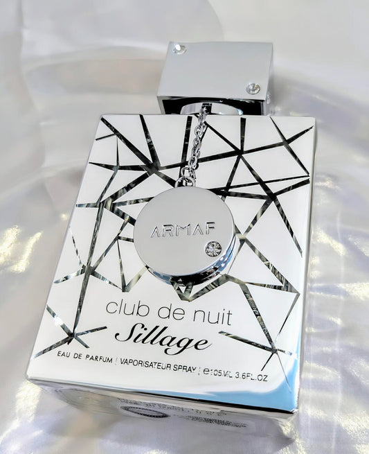 CLUB DE NUIT SILLAGE/Armaf 3.6oz